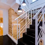 Blife Frankya Private House *