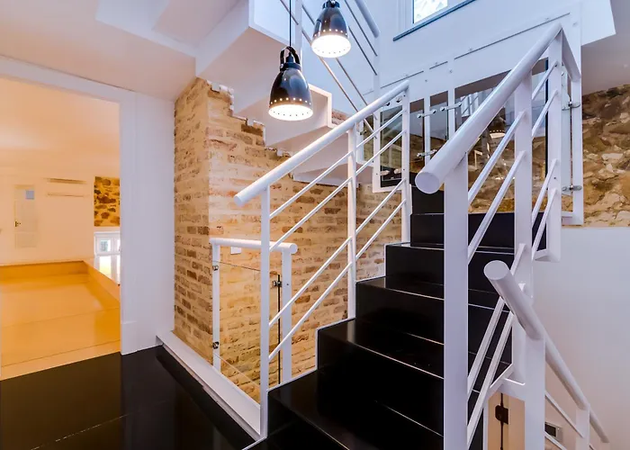 Blife Frankya Private House *